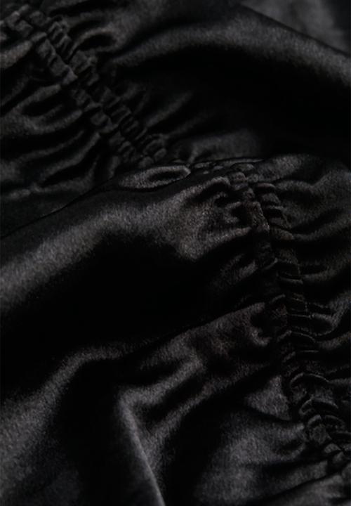 H&M - Ruched satin top - black