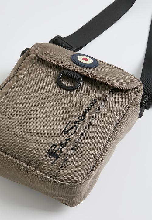 Ben Sherman - Ben cross body canvas - olive