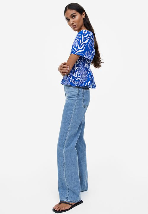 H&M - Smocked top - bright blue patterned 