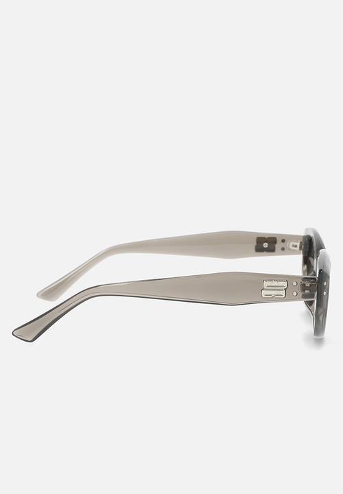 Superbalist - Julia cateye sunglasses - grey