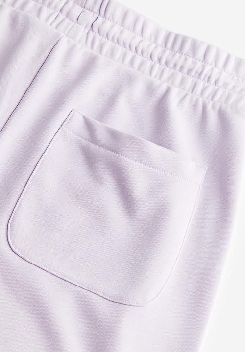 H&M - Regular fit sweatshorts - purple