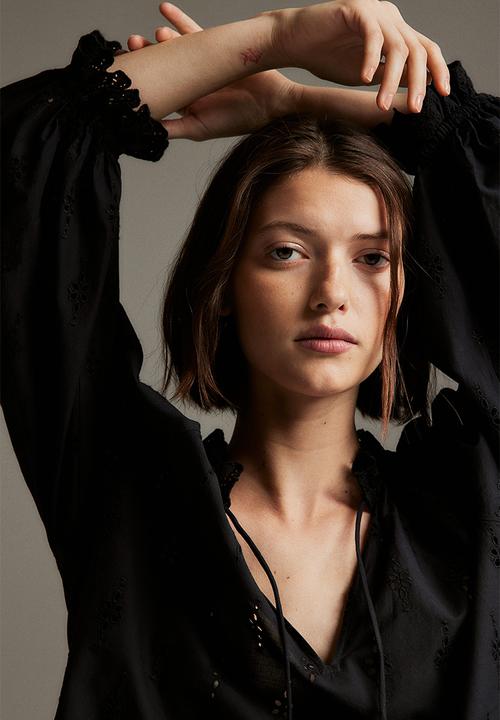 H&M - Broderie anglaise blouse - black