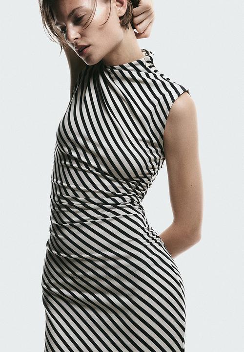 H&M - Gathered bodycon dress - beige