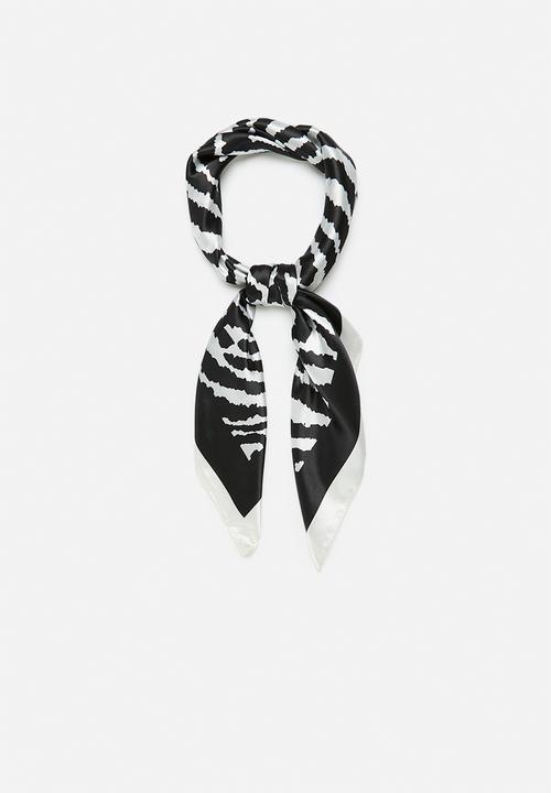 Superbalist - Gracie head scarf - white & black