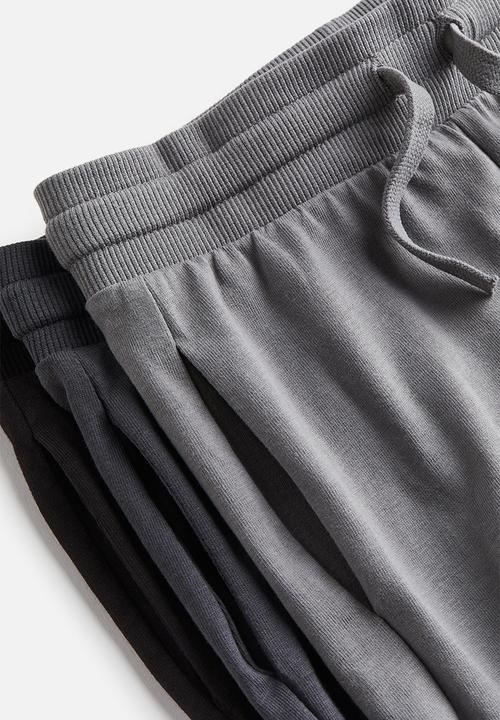 H&M - 3-pack joggers - grey & black