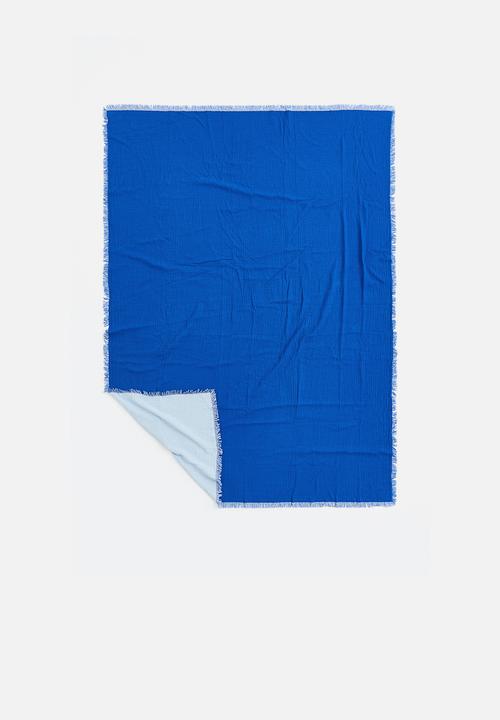 H&M - Fringed cotton muslin bedspread - blue