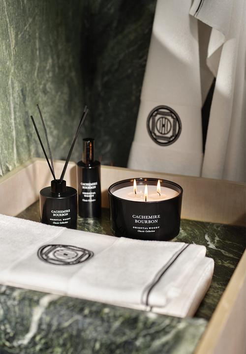 H&M - Scented candle in glass holder - black