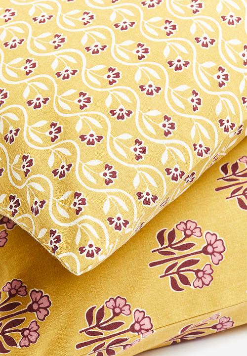 H&M - 2-pack printed cushion covers - yellow,multi