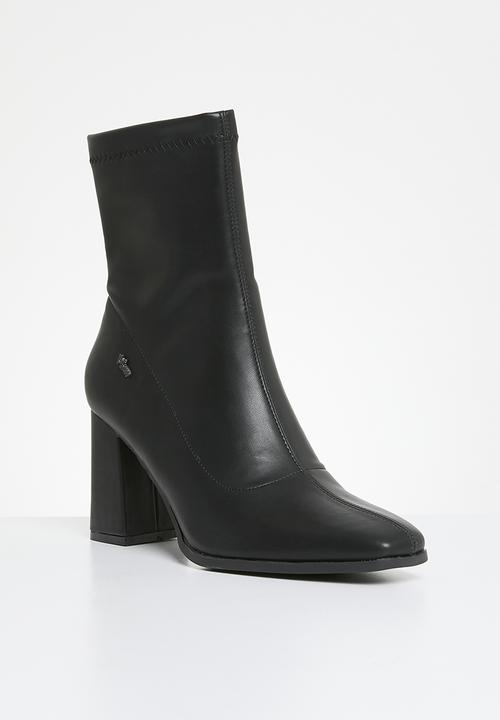 Plum - Juniper 2 block heel boot - black