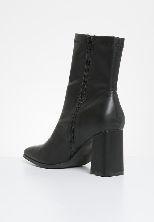 Plum - Juniper 2 block heel boot - black