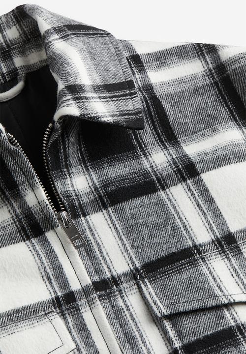 H&M - Regular fit shacket - black & white 
