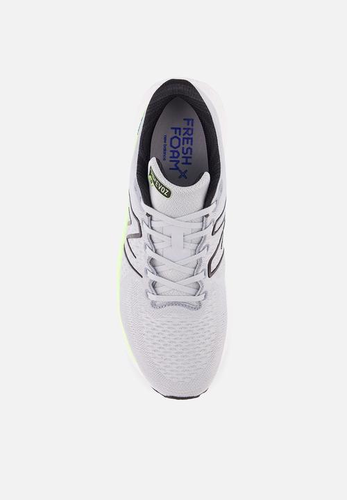 New Balance  - Fresh Foam X EVOZ v3 - Aluminium Grey