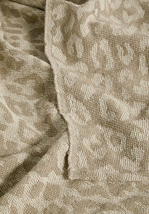 H&S - Leopard cotton blend throw - brown