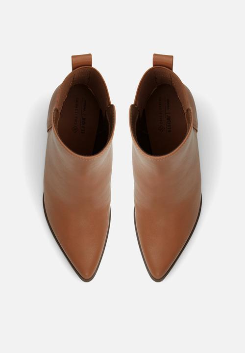 Call It Spring - Liza ankle boot - congnac