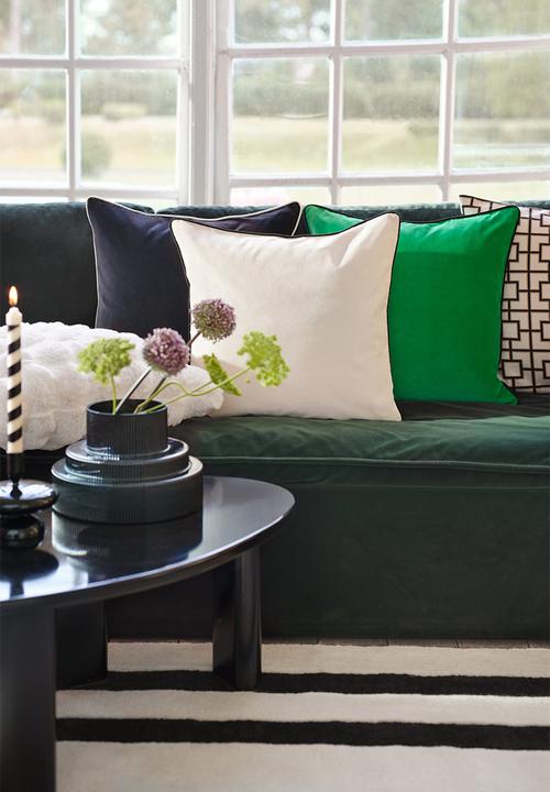 H&M - Velvet cushion cover - beige
