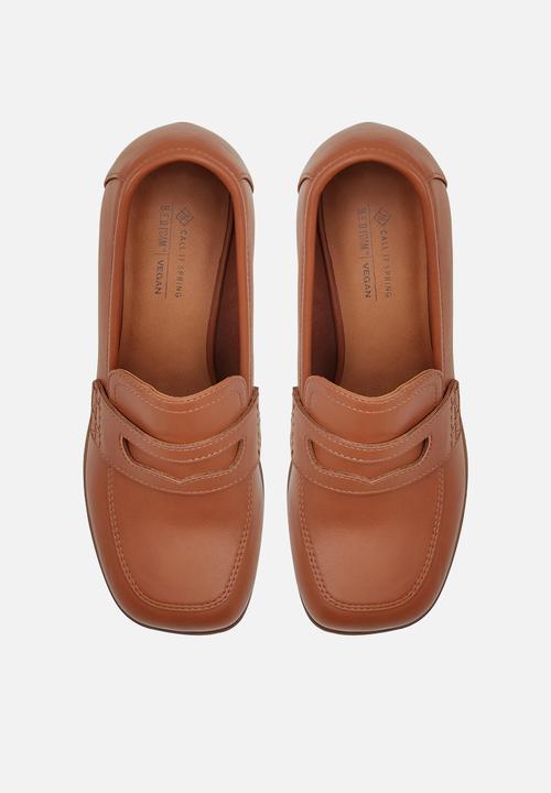 Call It Spring - Sharey platform heel - light brown