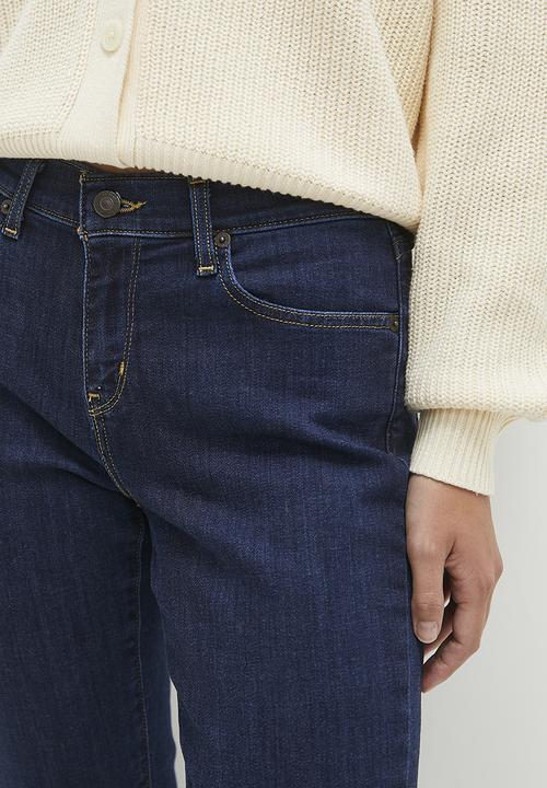 Levi’s® - Curvy Straight Jeans ZA - Outside The Screen 