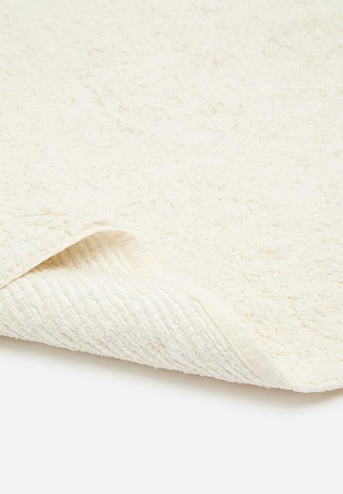 Bathroom Solutions - Shaggy bathmat - cream