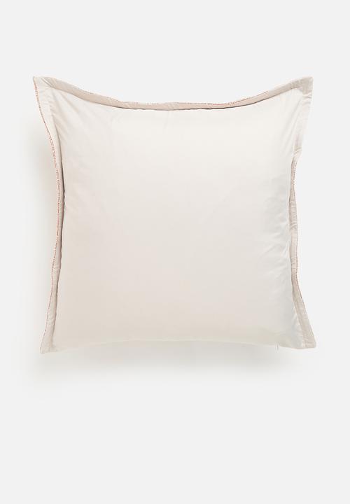 Grey Gardens - Cube cushion cover - natural