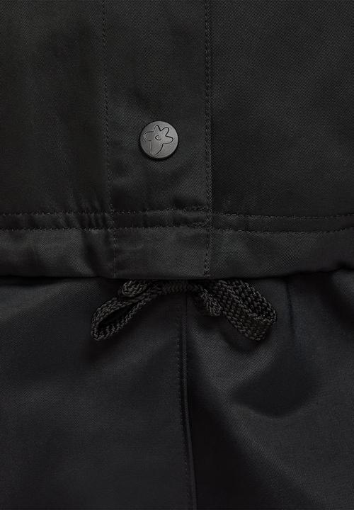 Nike - G Nsw Jkt Nvlty Capsule - Black & White