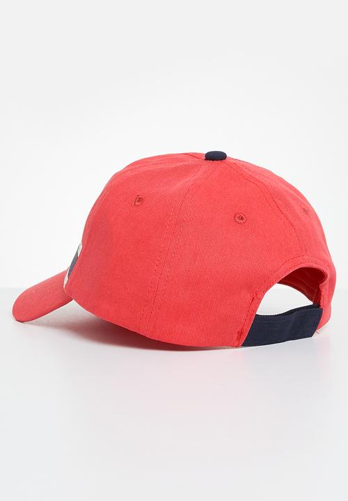 Cotton On - Licensed dad cap - lcn dis mickey/anthurium