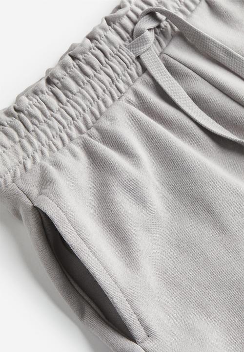 H&M - Paper bag sweatshirt shorts - grey