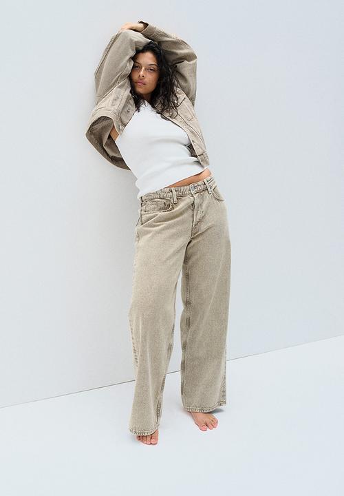 H&M - Curvy fit baggy low jeans - beige
