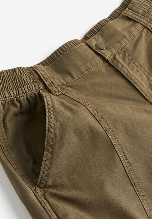 H&M - Canvas cargo trousers - green