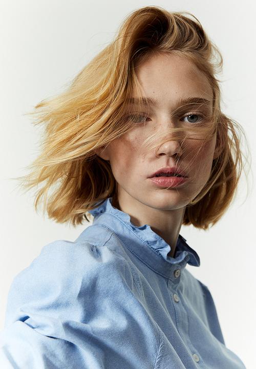 H&M - Frill-trimmed oxford blouse - blue
