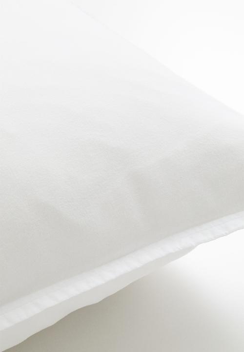 H&M - Washed cotton pillowcase - white