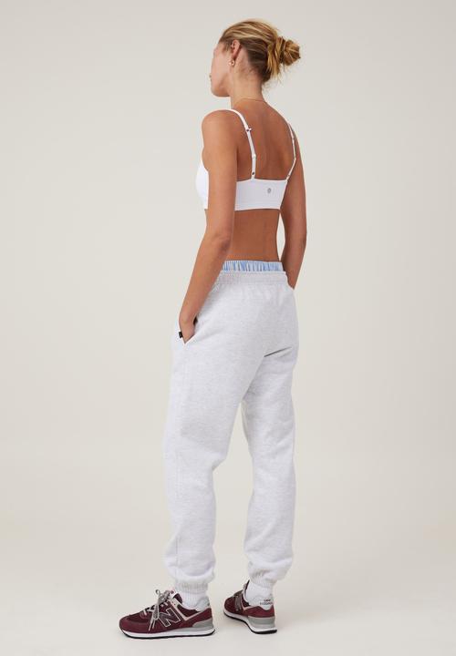 Cotton On - Plush Essential Gym Trackpant - Cloudy Grey Marle