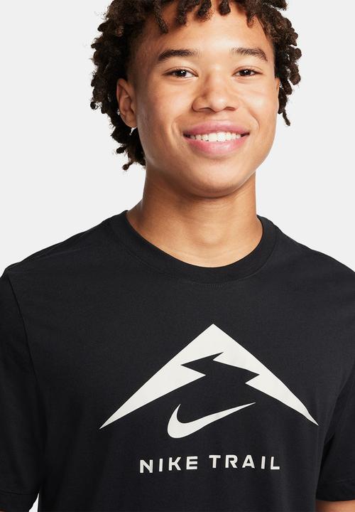 Nike - Dri-FIT trail logo tee - black