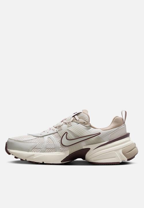 Nike - V2K Run