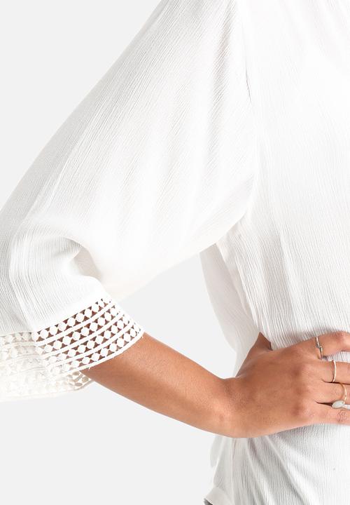Jacqueline de Yong - Regard 3/4 Lace Top