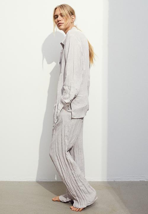 H&M - Crinkled shirt - light greige 
