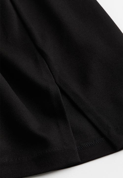 H&M - Slit-hem mini skirt - black