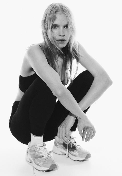 H&M - High-waisted leggings - black