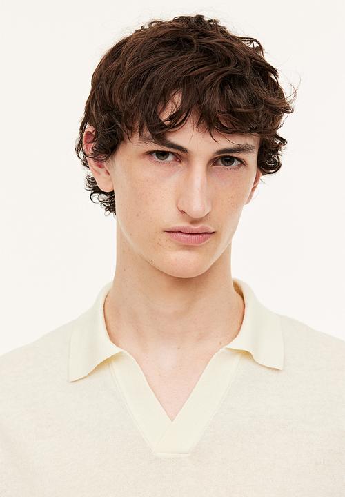 H&M - Regular fit linen-blend polo shirt - cream
