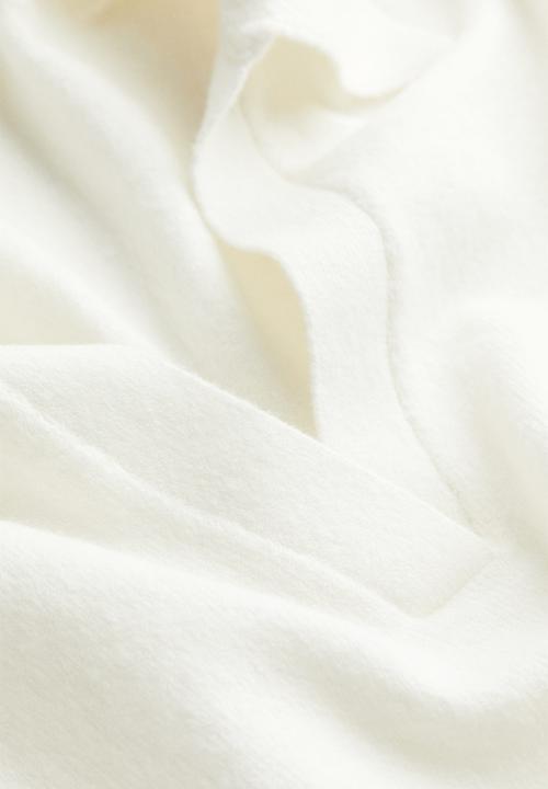 H&M - Fine-knit collared jumper - white