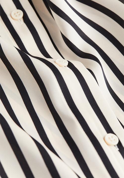 H&M - Pointed-collar shirt - beige