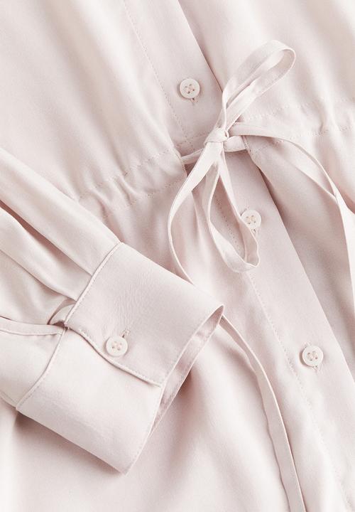 H&M - Mama tie-belt blouse - light pink