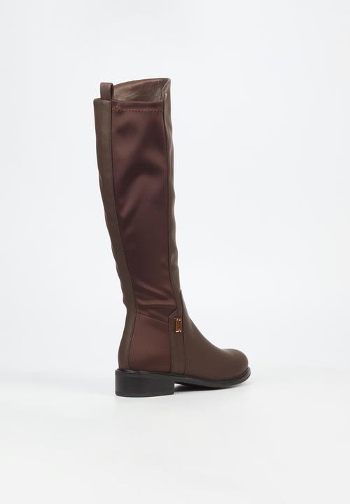 Butterfly Feet - Huda 13 riding boot - chocolate