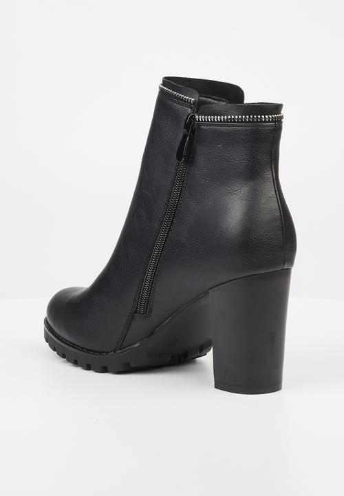 Butterfly Feet - June 4 block heel boot - black