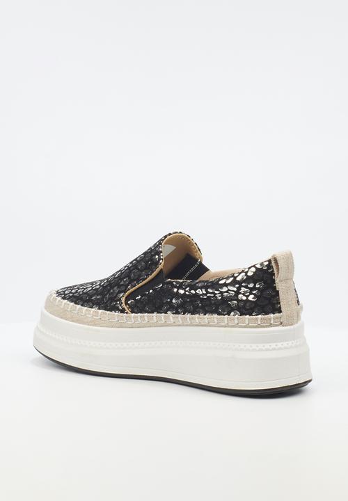 Butterfly Feet - Senhora 13 slip-on - black