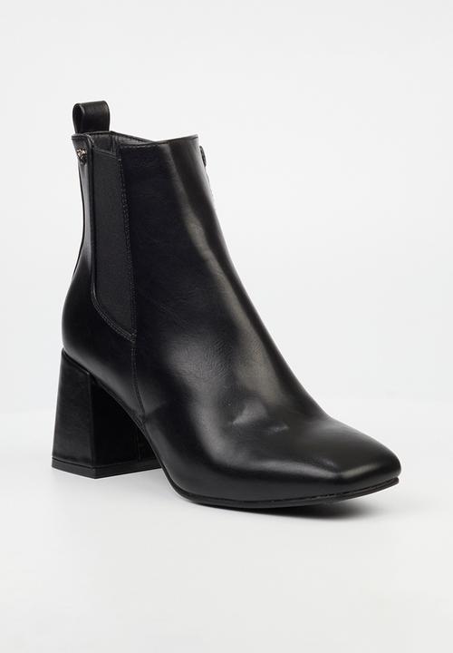 Butterfly Feet - Shardae 1 block heel boot - black