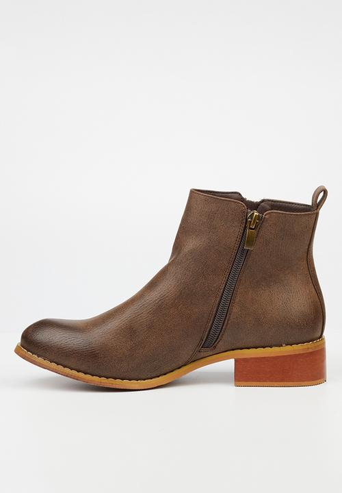 Butterfly Feet - Tyler 1 ankle boot - chocolate
