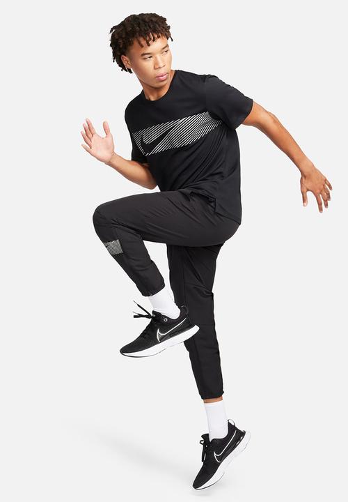 Nike - Miler Flash Dri-FIT UV ss running tee - black/reflective silver