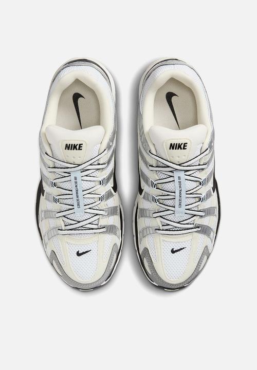 Nike - Nike P-6000