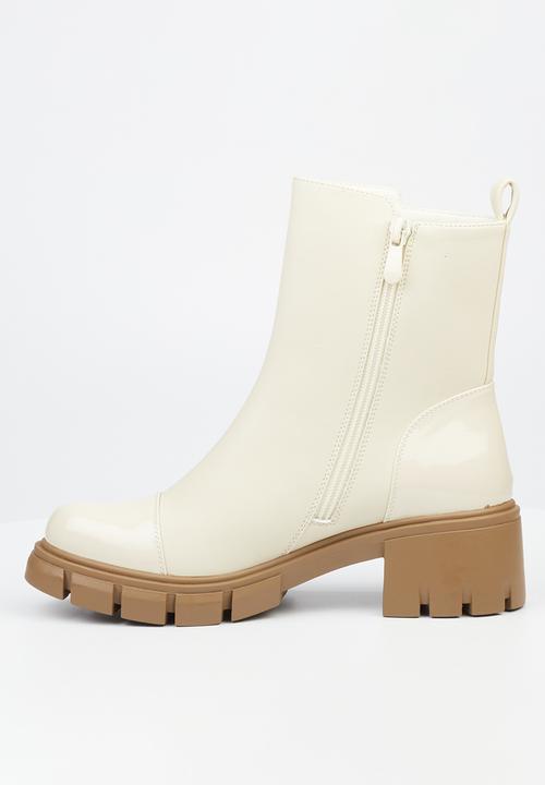 Miss Black - Odyssey 5 ankle boot - bone
