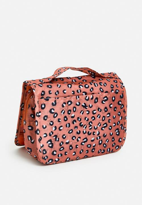 H&S - Jet setter hanging toiletry bag - pink